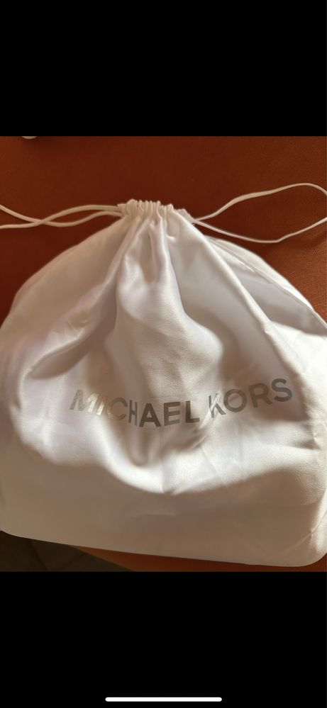 Нова! кожена оригинална Michael Kors чанта + ДЪЛГА дръжка