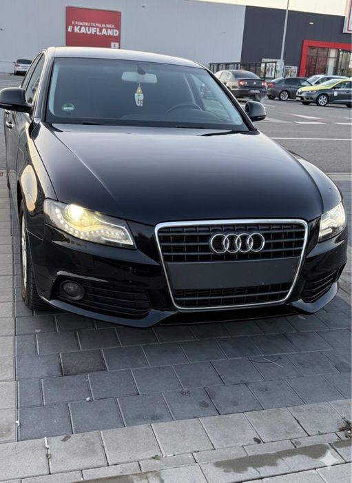 Vand Audi A4 B8 anul 2009
