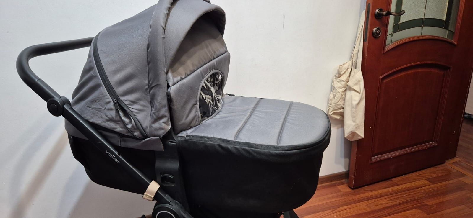 Продам коляску Tomix Walker 2 в 1