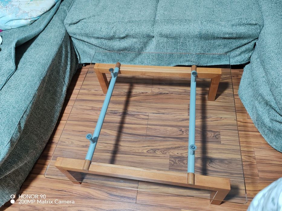 Masuta de cafea, sticla