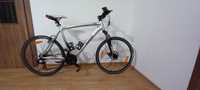 Bicicleta Mountain Bike Reebok Zone plus multe accesorii