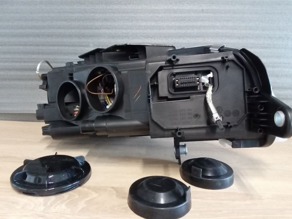 Far faruri XENON Adaptiv VW Passat CC (357) 2008-2012 trafic EUROPA