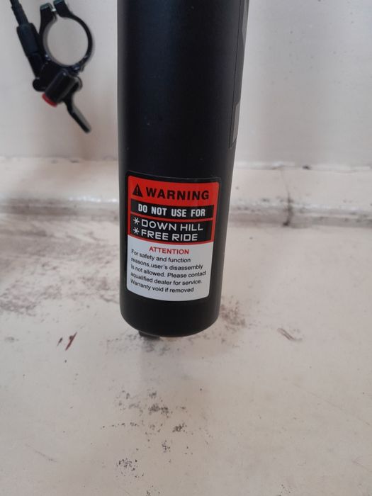 Воздушная вилка 29, с дистанционной блокировкой