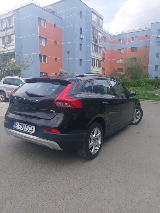 Vând Volvo v40 Cross Country