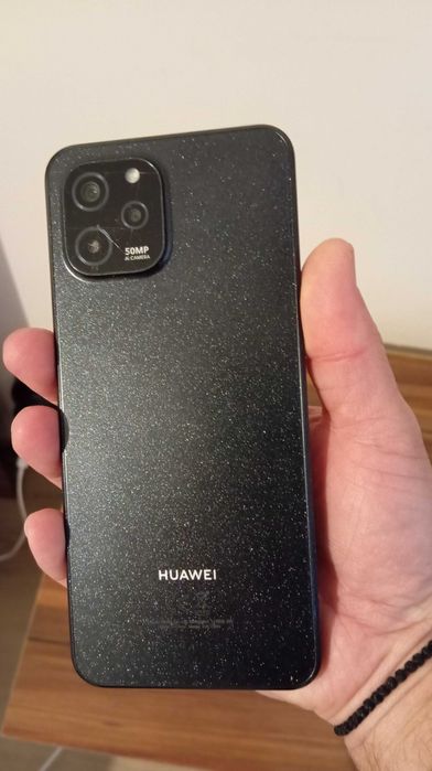 Huawei nova Y61.