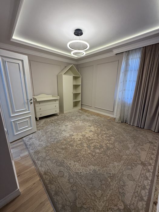 Продается 3х уровневый дом Бадамзар (Шивли махалля)