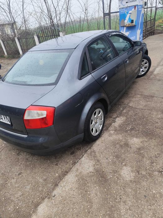 Audi A4 b6 1.6 benzina