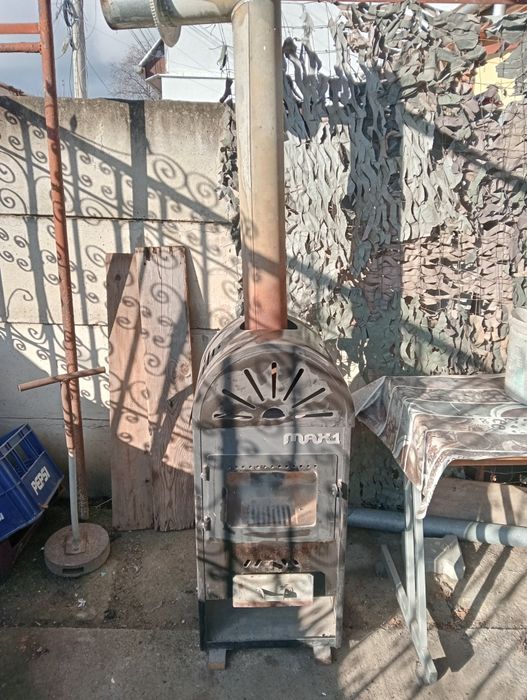 Vând șemineu lemne stare ff bună