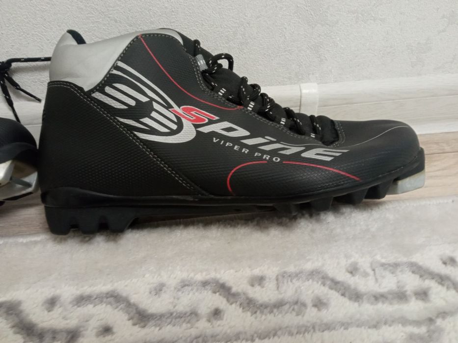 Продам обувь для лыж