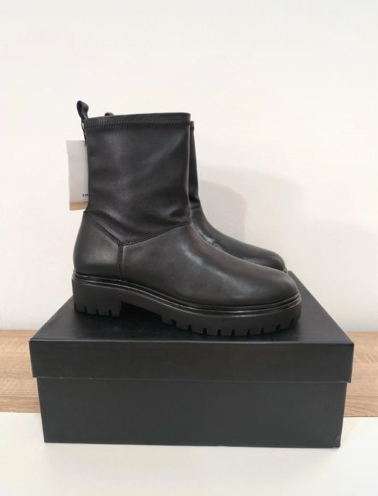 Ghete Mango Piele - marimea 37