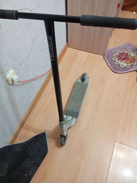 Продам трюковой самокат
