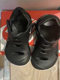 Sandale Nike, mărimea 19