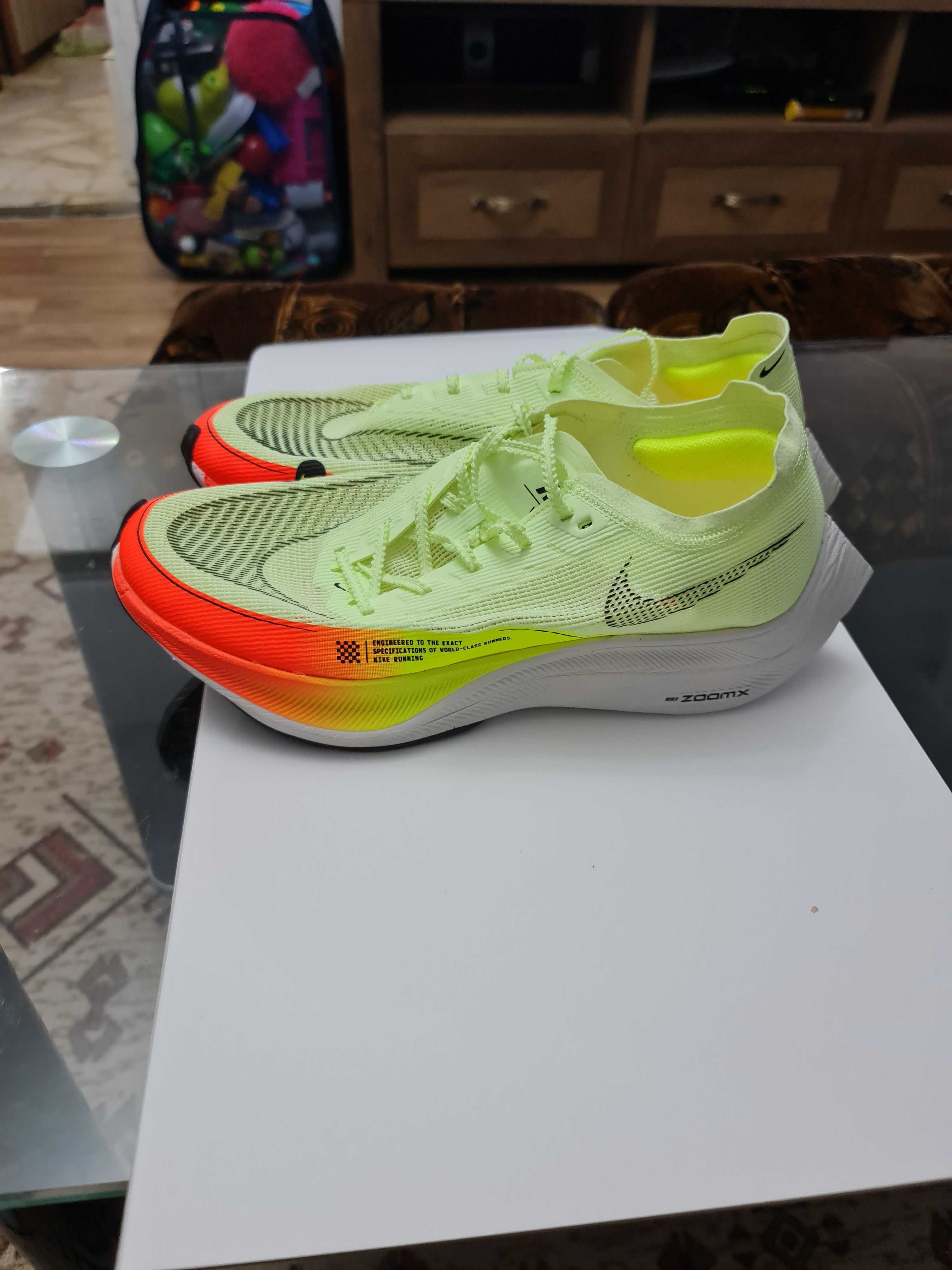 Нови, летни, оригинални Nike Zoomx