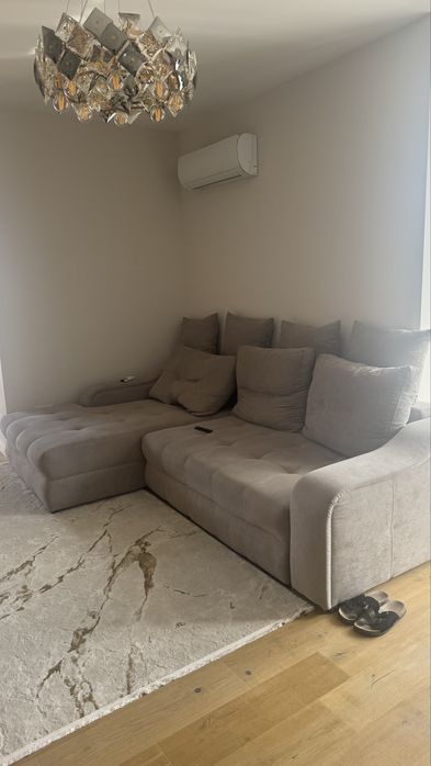 Colțar extensibil Atena cu ladă de depozitare – 300x190 cm