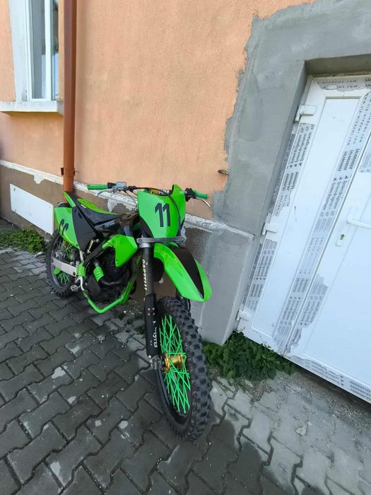 Vând cross 250cc