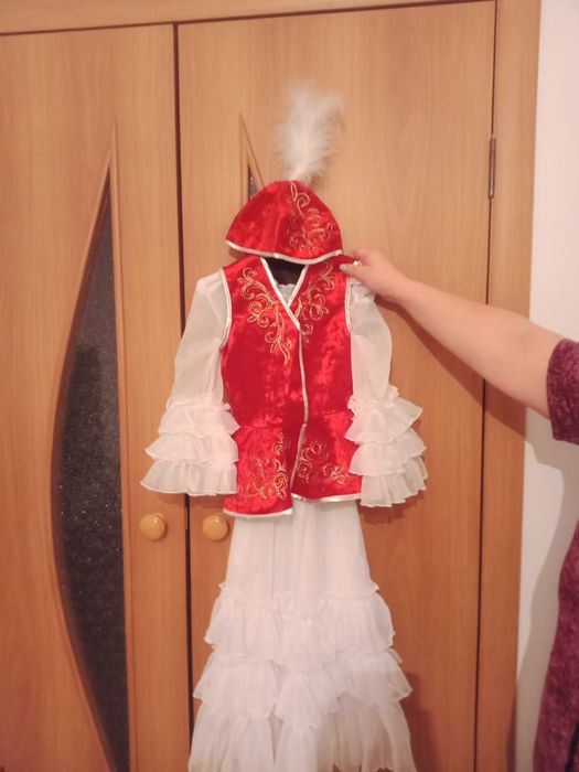 Продам национальное платье с желеткой