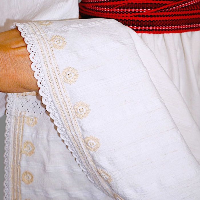 Costum popular autentic vechi din Arad , port popular Transilvania M-L