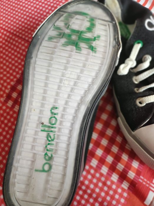 Чисто нови кецове