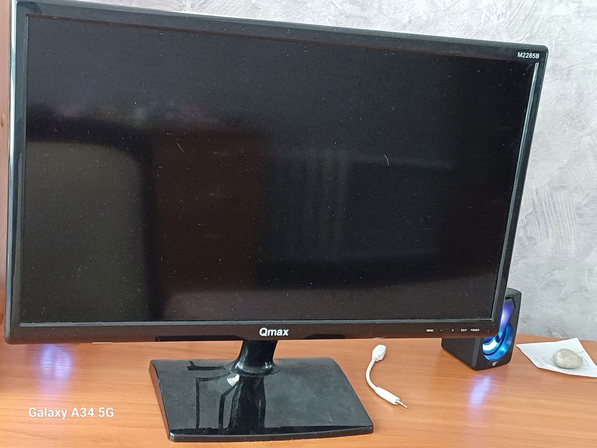 Продам монитор qmax