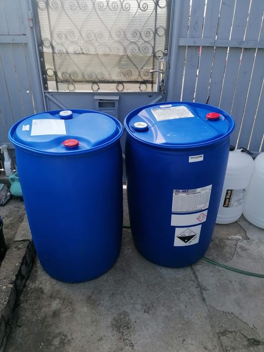 Bidoane de plastic de 25 litri,60 litri ,10 lit și 220 litri
