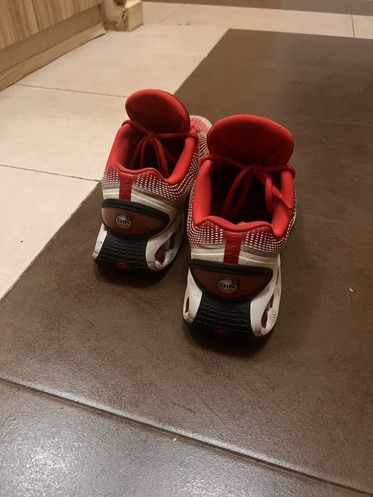 Nike Air Max Dn спешно