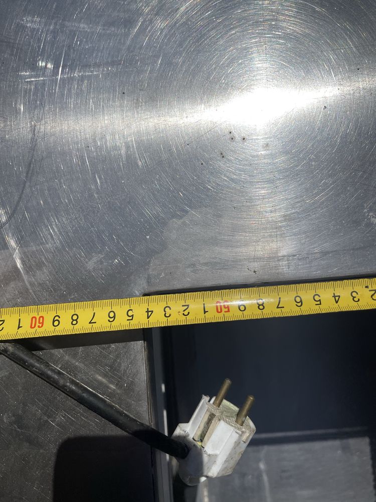 Masă frigorifică profesională 2 uși + compartiment expunere – inox