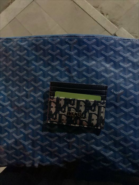 Goyard L razmer rangi och ko’k