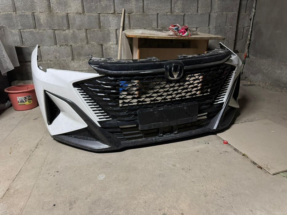 Передний бампер  Changan x5plus