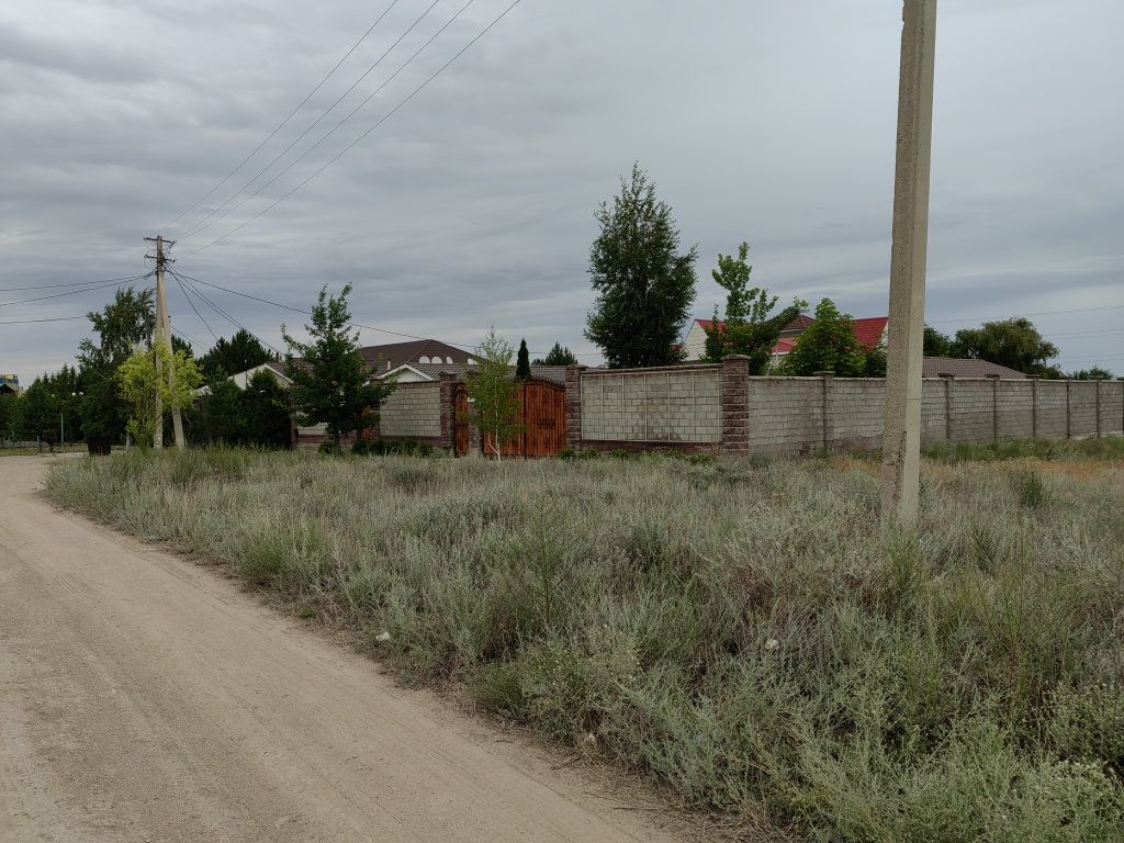 Продаётся земельный участок, мкр  Спутник