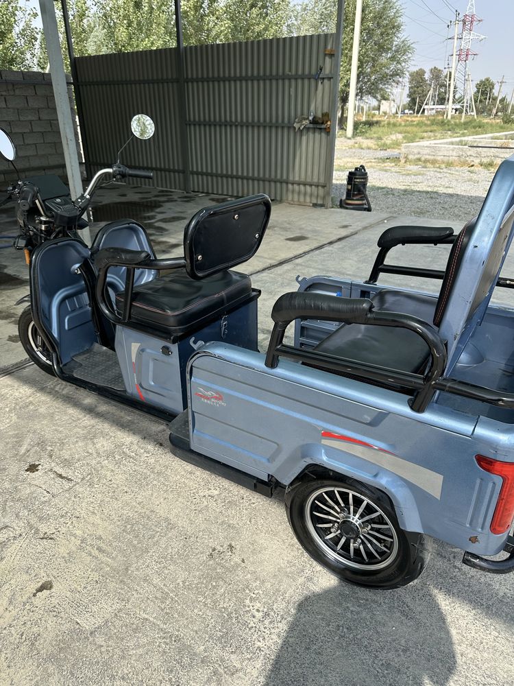 Sukuter 3 kishilik