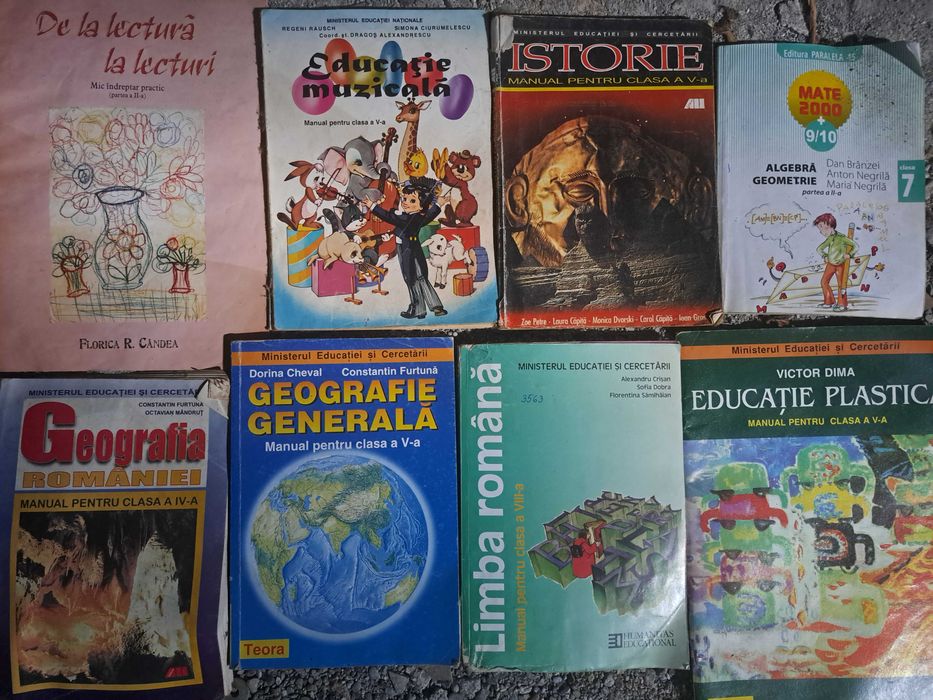 Manuale scolare diferite materii