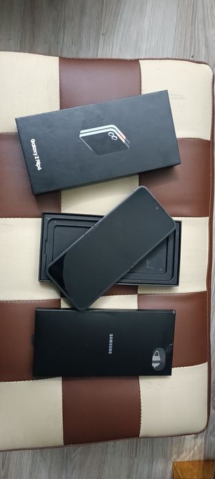 Самсунг z flip 6 / Samsung Z flip 6