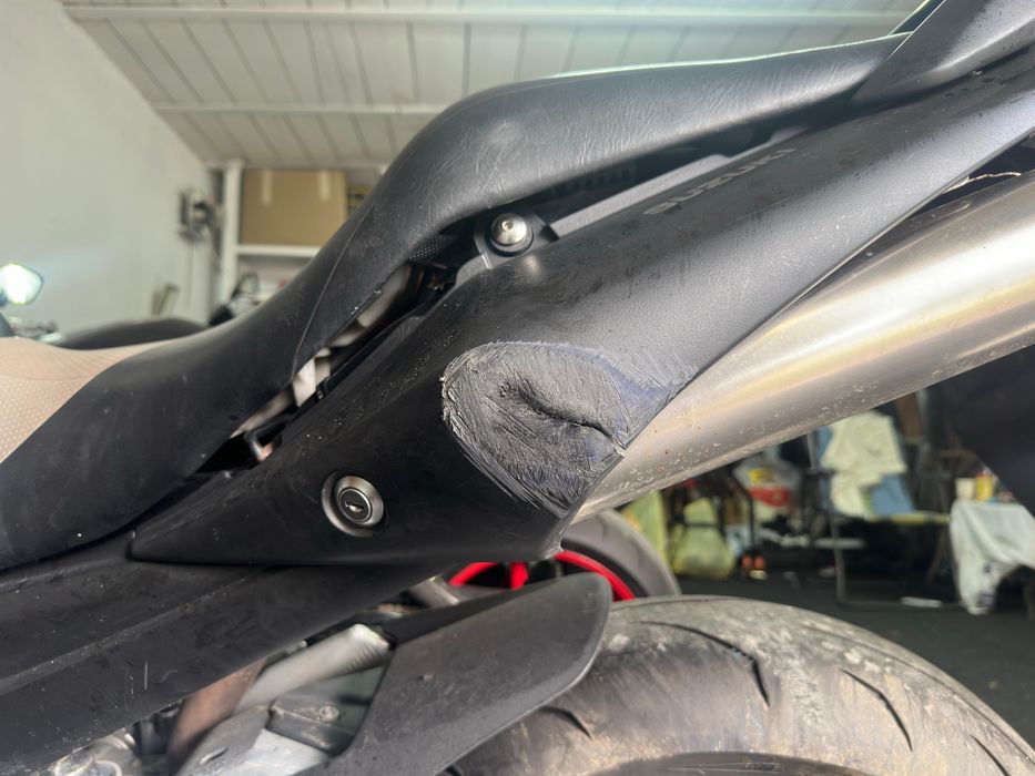 Vand suzuki gsr 600 usor avariat