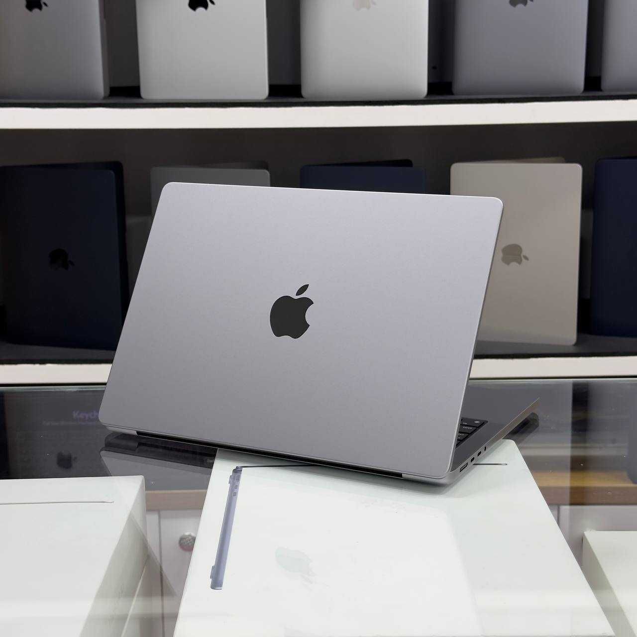 Macbook Pro 14 M3 2 Cycle