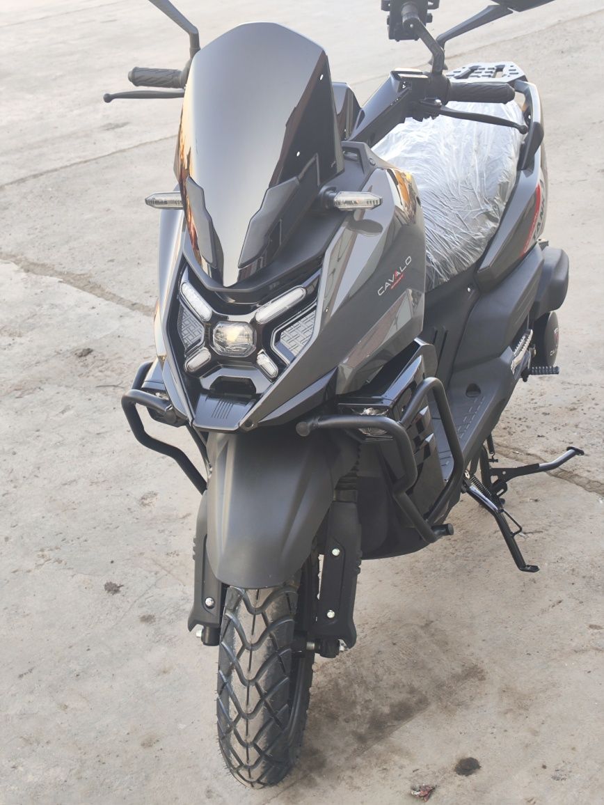 Sukuter tank 150kb