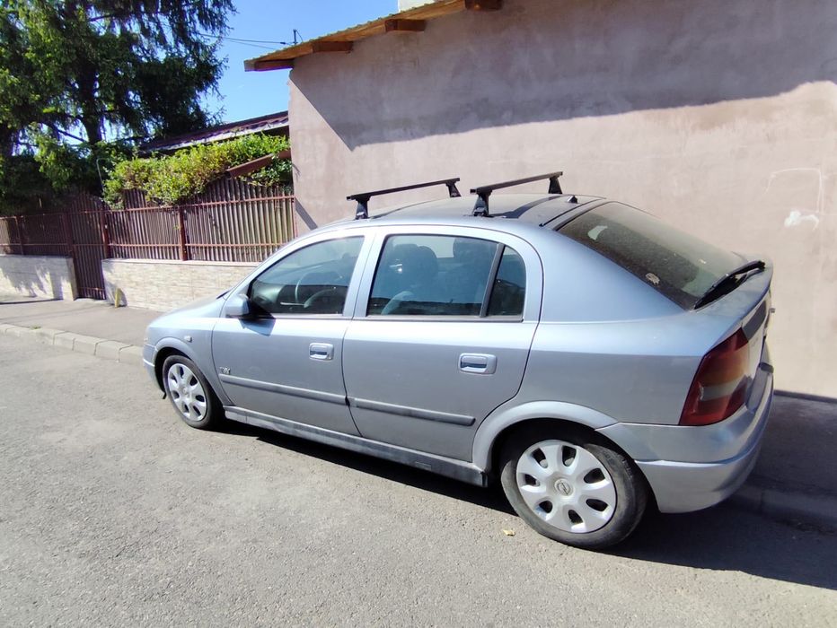 Vând mașină Opel Astra