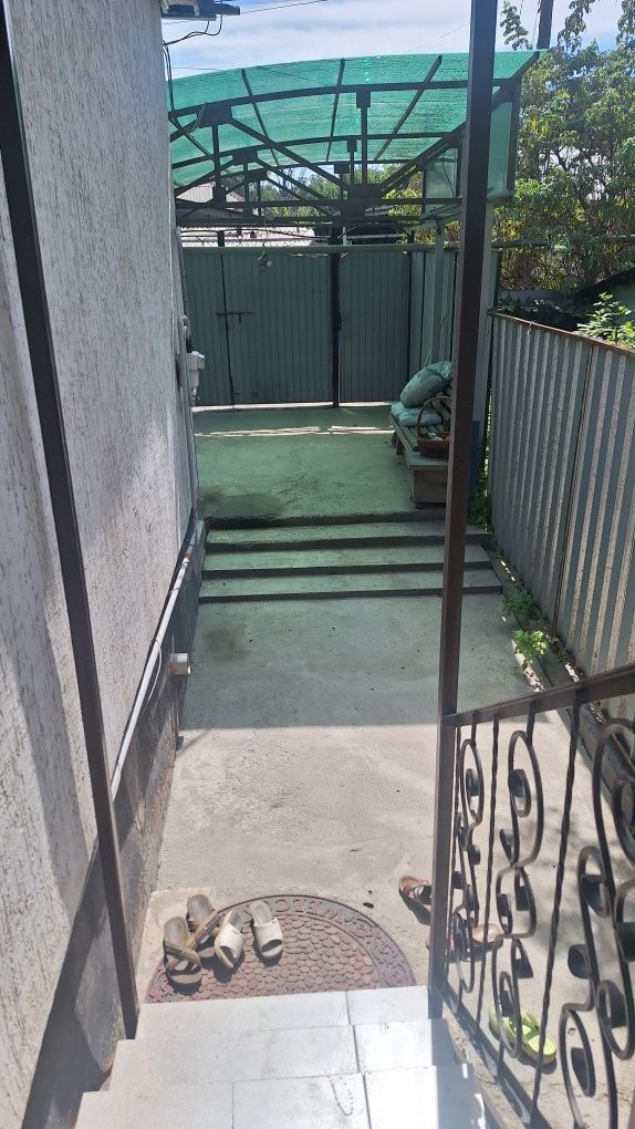 Продаётся часть дома. 3 комнаты, 92м², 3 сот