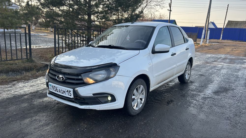 Продам автомобиль Lada Granta 2020 года