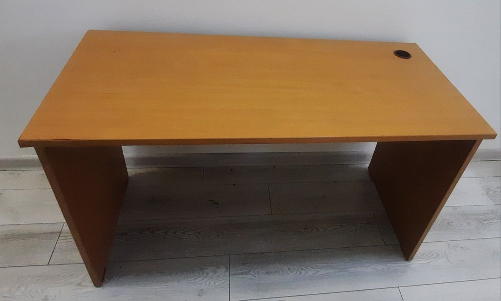 Столы и шкафчики по 5000 тг