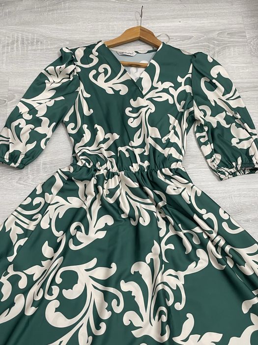 Официални къси рокли