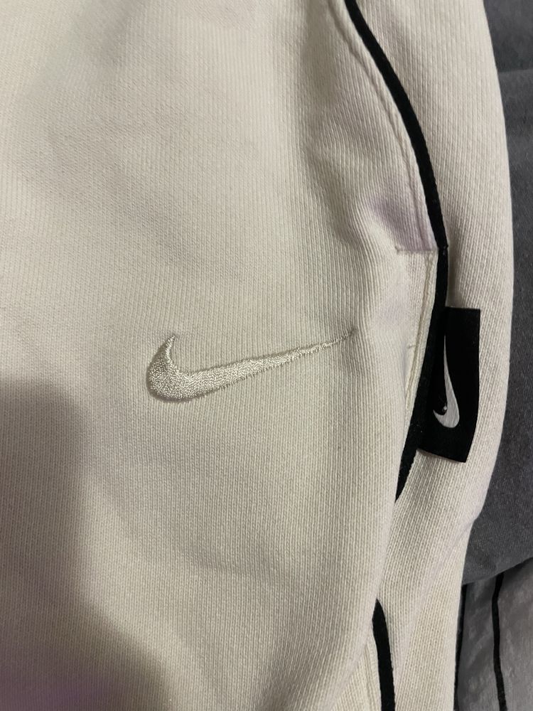 Nike панталон размер М