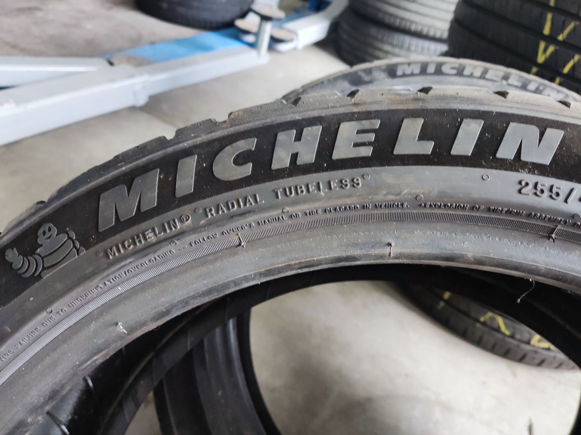 255/40/19 Michelin Pilot Sport