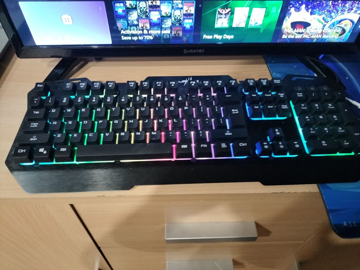 Kit tastatura gaming + mouse Marvo + mousepad aqirys