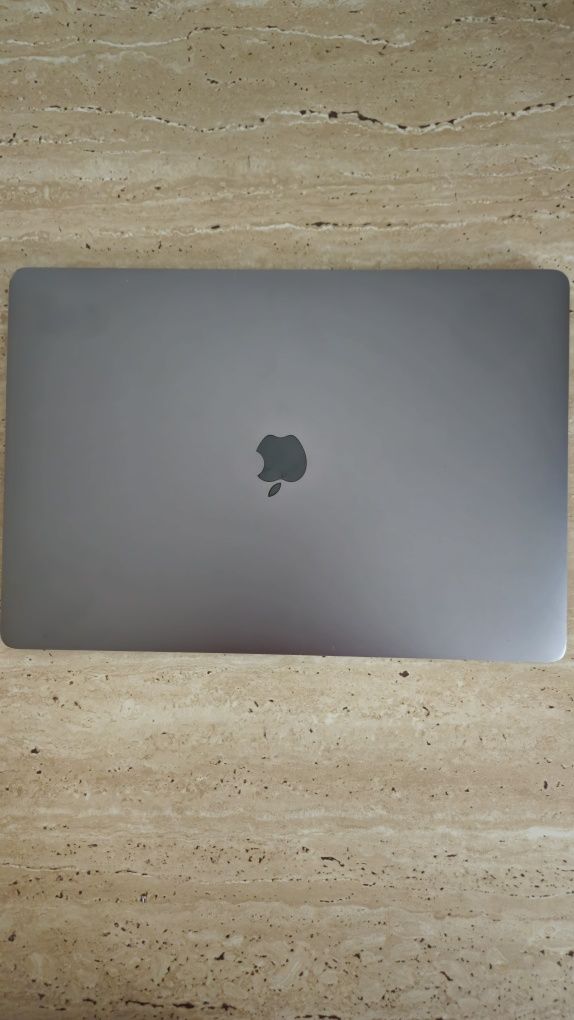 Macbook pro 16 32GB I9 2019