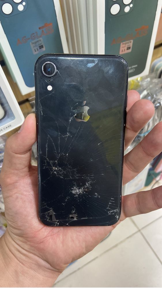 Iphone XR.    64gb