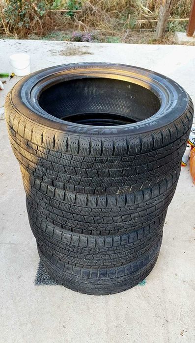 Продам шины 215/55/R17