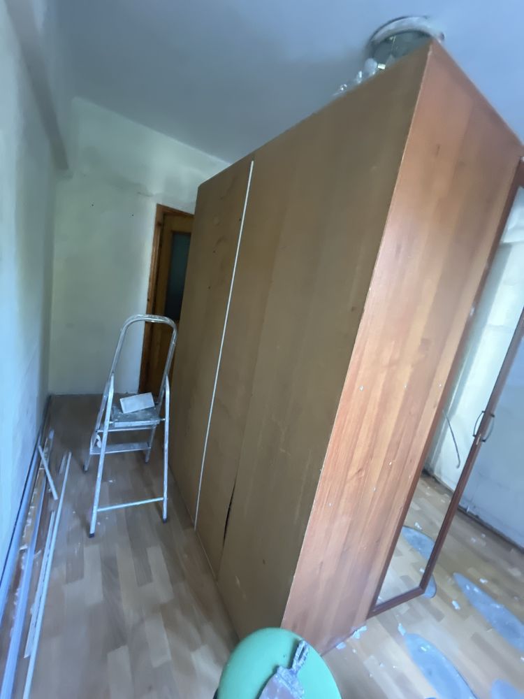 Шкаф. Шифоньер даром самовывоз