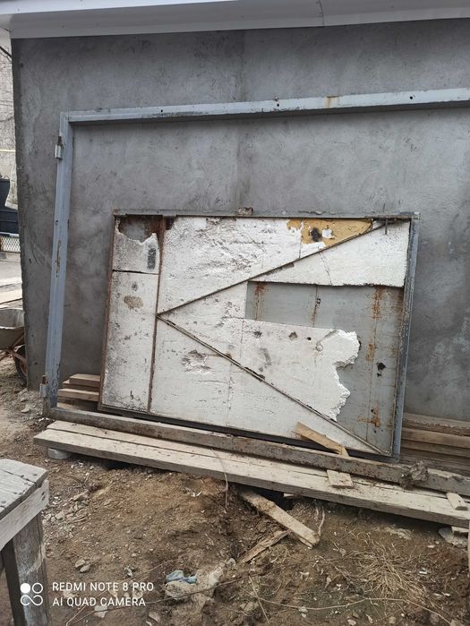 Горажные ворота металлические