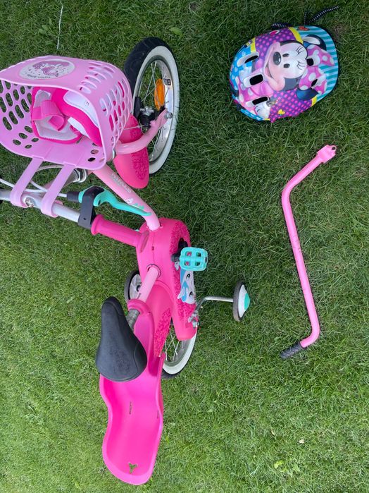 Bicicleta Btwin roz ,cu accesorii