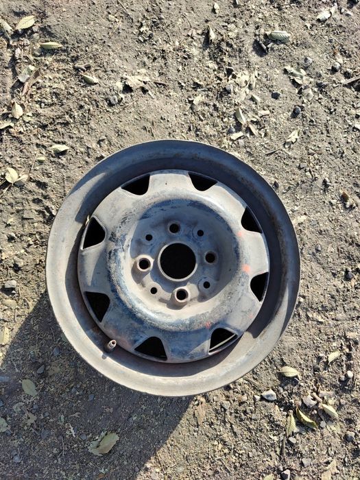 Диск на Ауди 80 и др.